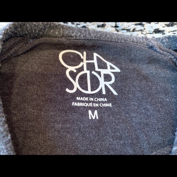 Chasor grey sweatshirt “ Let Love Rule” size M - Picture 3 of 3